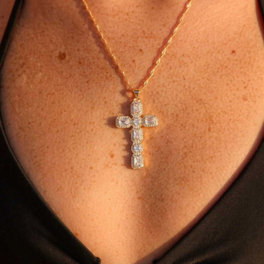 COLLIER - CHANITA